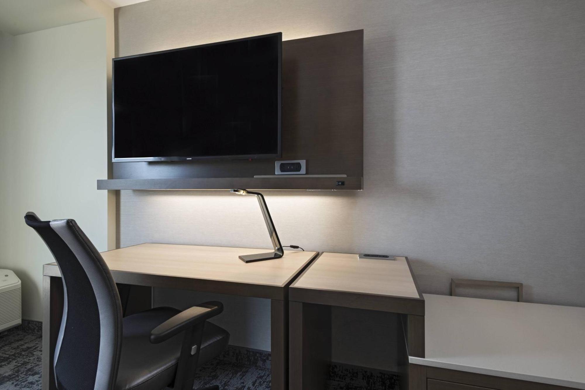 Courtyard St. Louis Brentwood Hotell Richmond Heights Exteriör bild